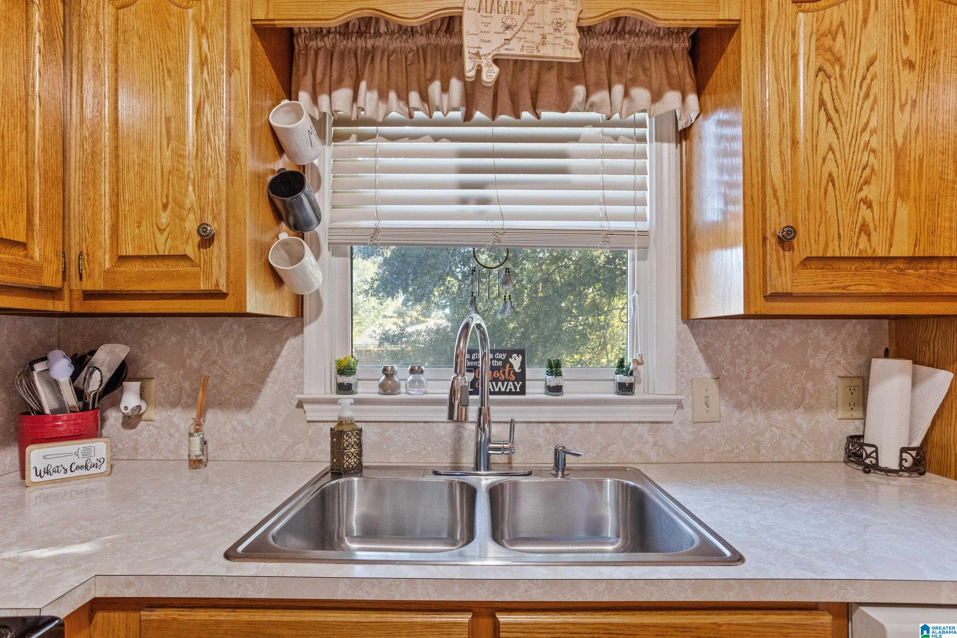 6036 Gwin Circle Bessemer, AL 35023 - Photo 12 of 39