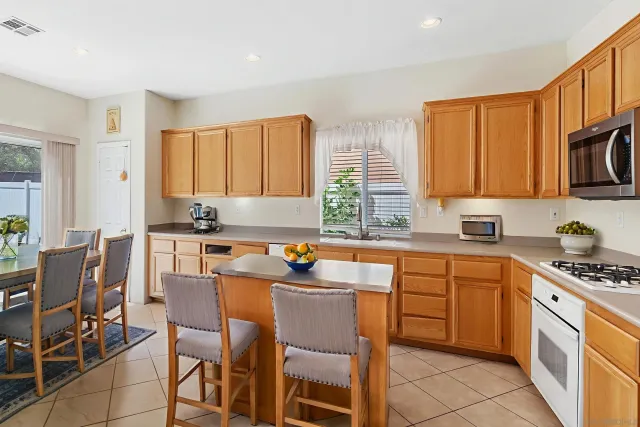 $699,000 | 29213 Broken Arrow Way, Murrieta, CA 92563