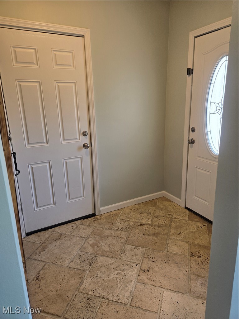39000 Butternut Ridge Road Elyria, OH 44035 - Photo 4 of 24 Gallery Image 4