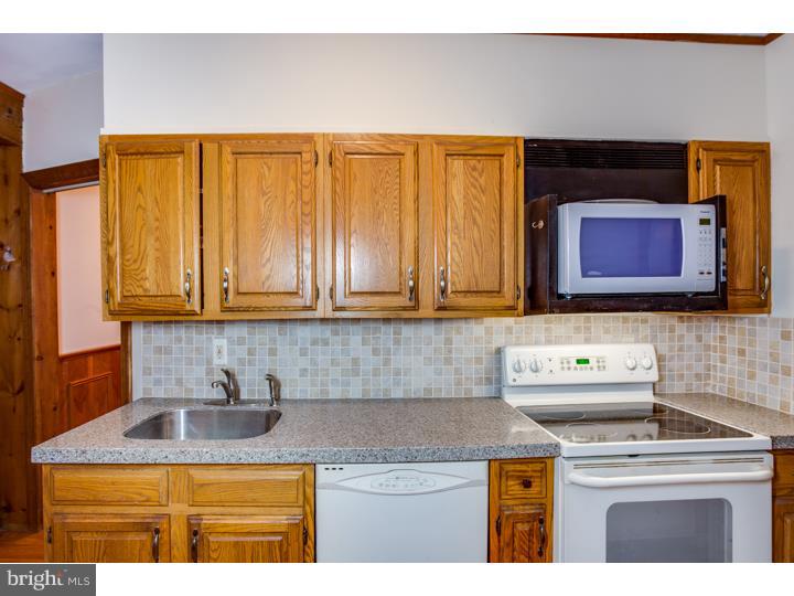 38 Lafayette Road Audubon, NJ 08106 - Photo 11 of 22 Gallery Image 11