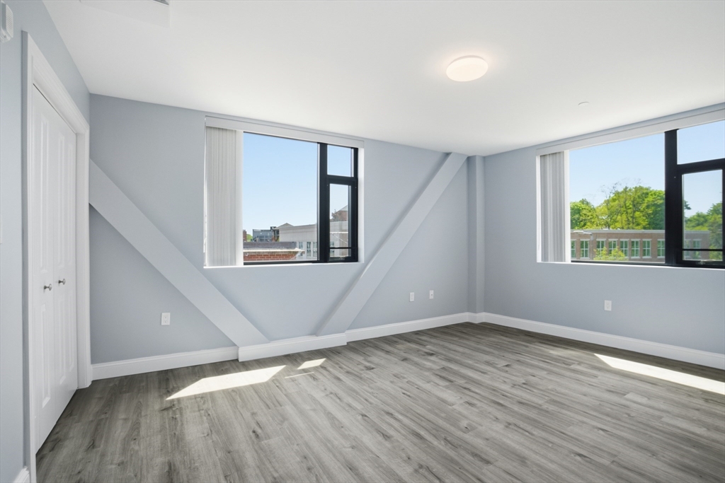 632 Centre Street, Unit 306 Boston, MA 02130 - Photo 8 of 16
