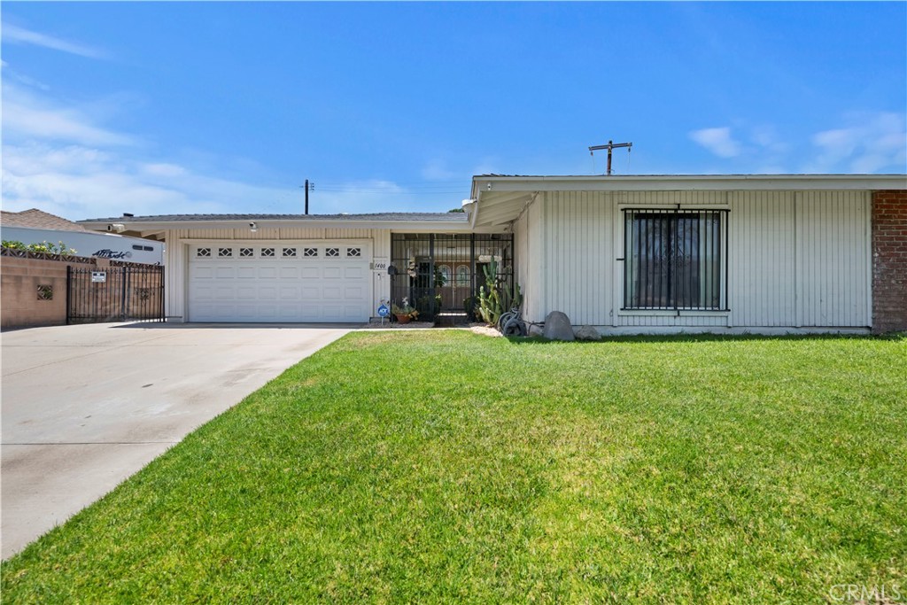 1400 Terrace Rialto, CA 92376 - Photo 4 of 40