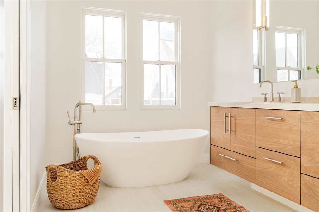 13 Goodman Road Cambridge, MA 02138 - Photo 17 of 40