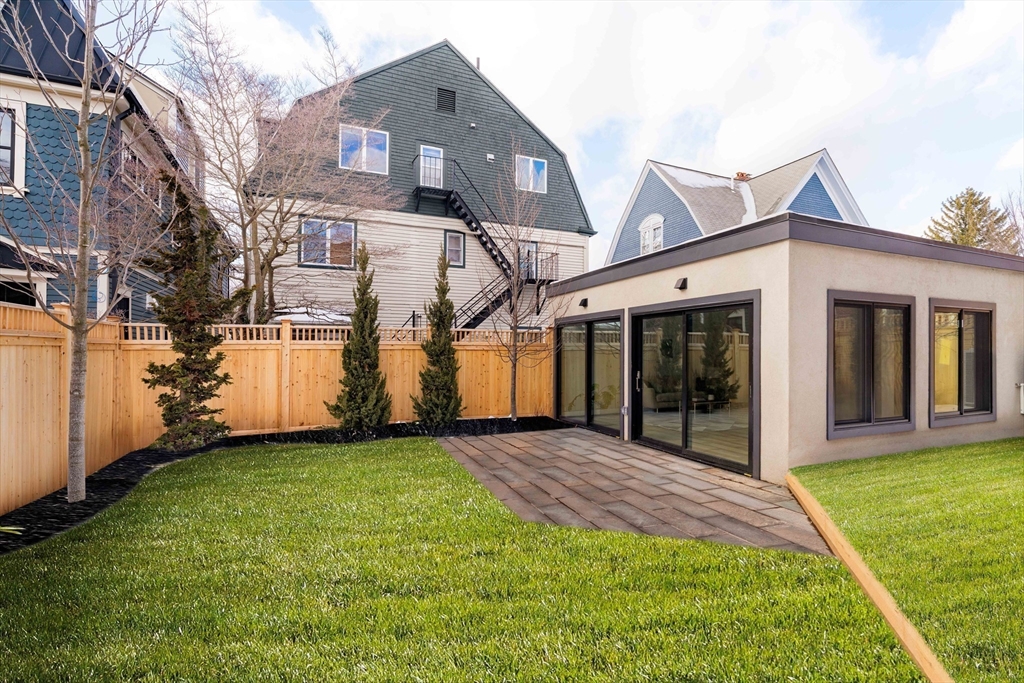 13 Goodman Road Cambridge, MA 02138 - Photo 37 of 40