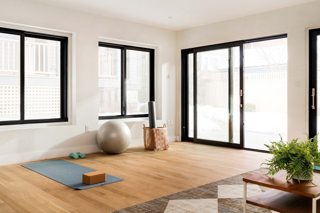 13 Goodman Road Cambridge, MA 02138 - Photo 38 of 40