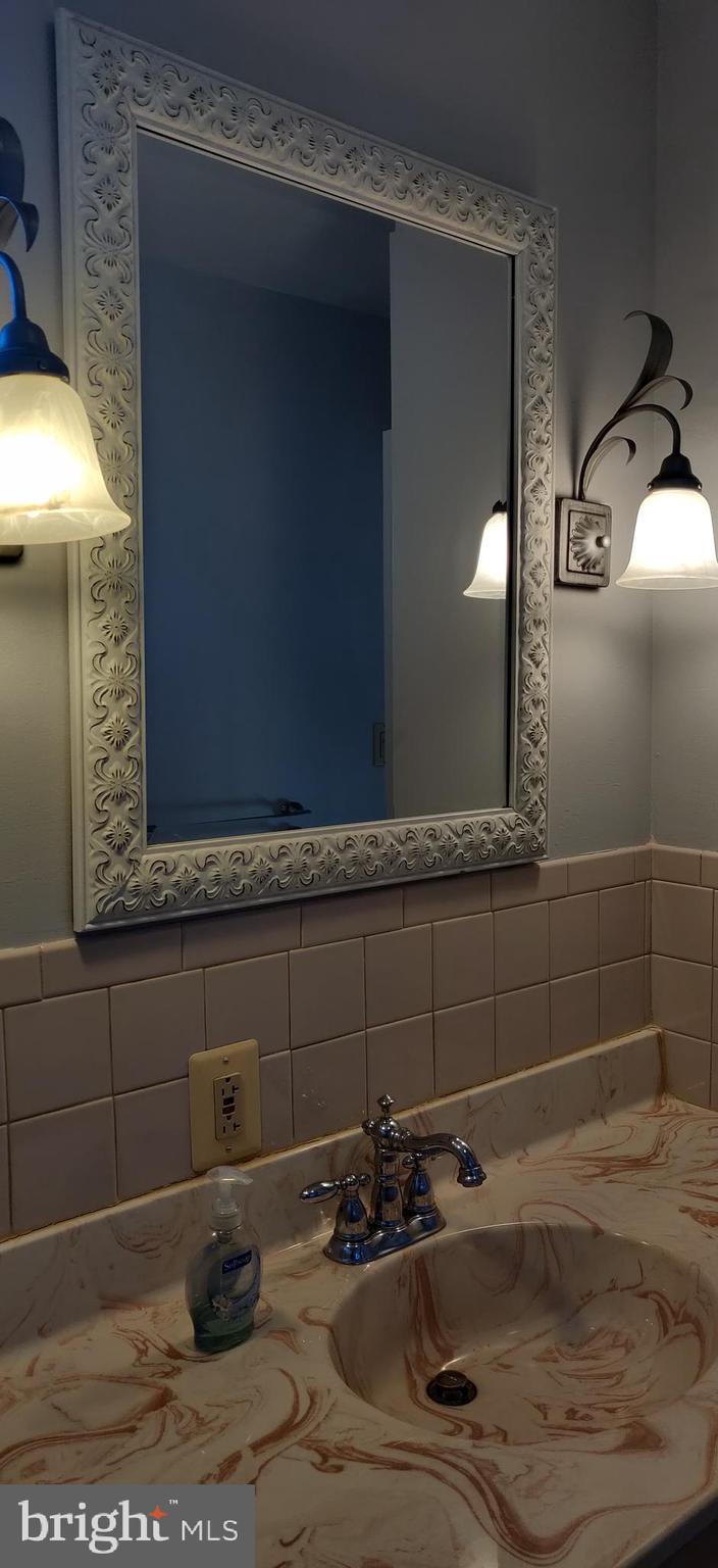 611 Drexel Road Fairless Hills, PA 19030 - Photo 28 of 30 Hall Bathroom