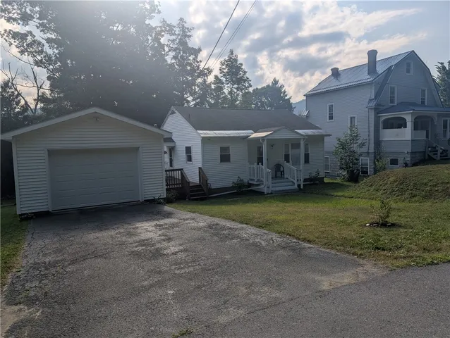 $90,000 | 533 South Avenue, Bradford, PA 16701