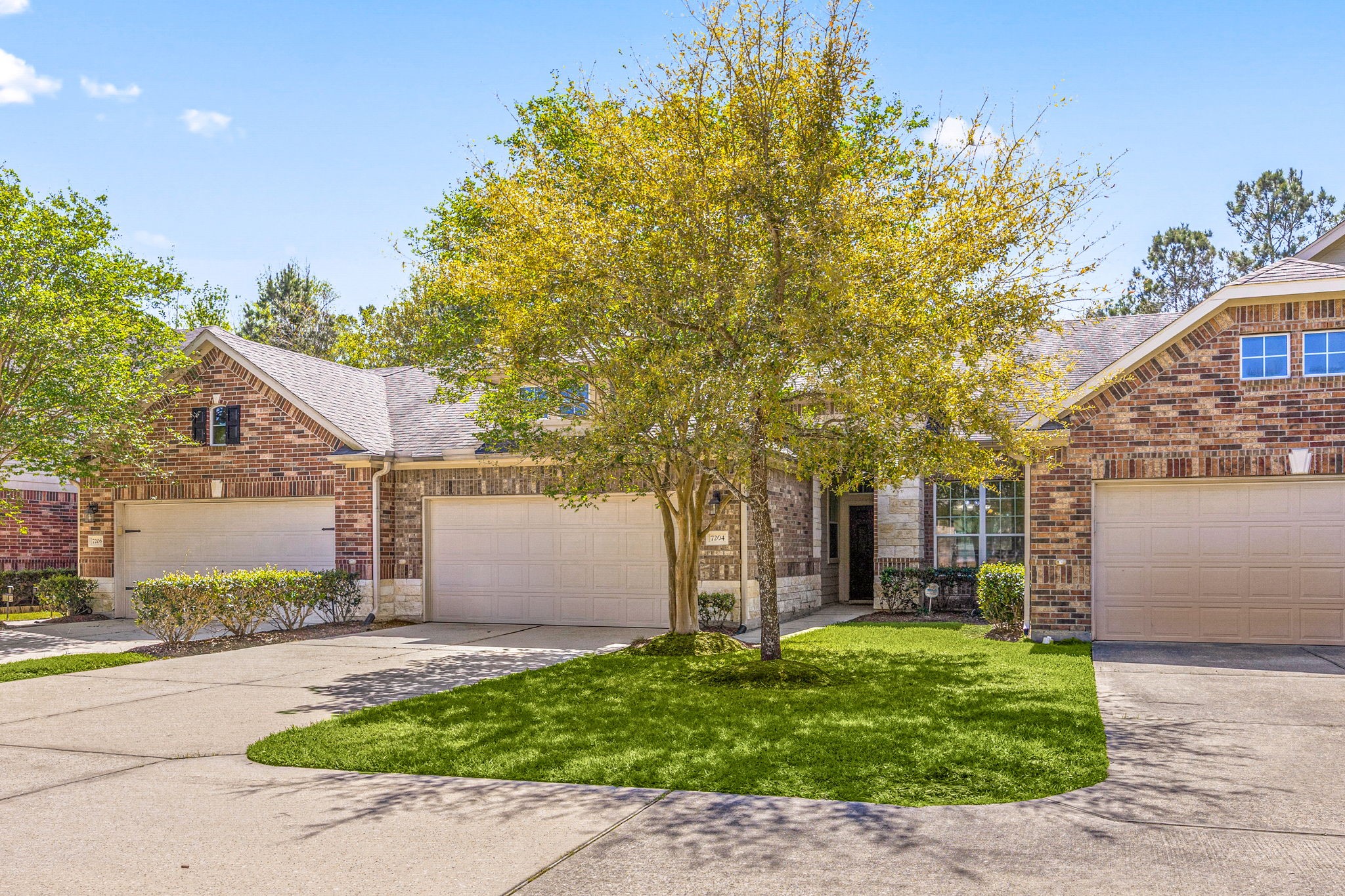 7204 South Boulder Cliff Lane Humble, TX 77396 - Photo 2 of 41
