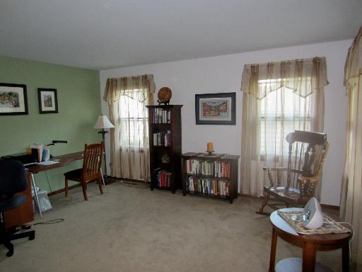 557 Glen Garry Road Cary, IL 60013 - Photo 5 of 16