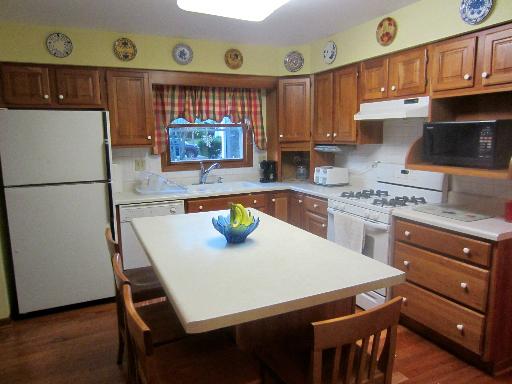 557 Glen Garry Road Cary, IL 60013 - Photo 10 of 16