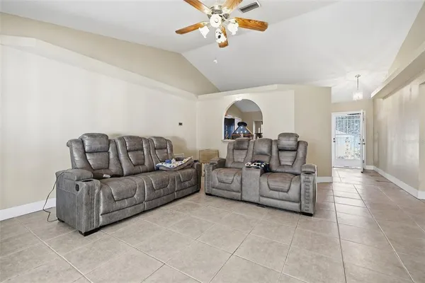 $319,900 | 4254 Worthington Place, Mascotte, FL 34753