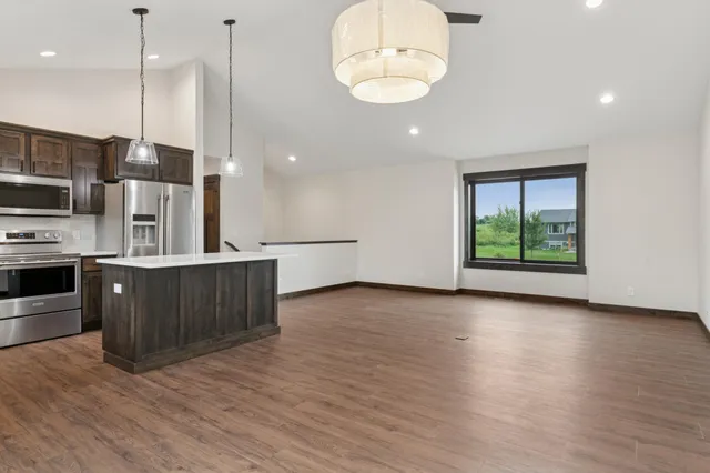 $429,900 | 1635 75th Avenue, Hammond, WI 54015