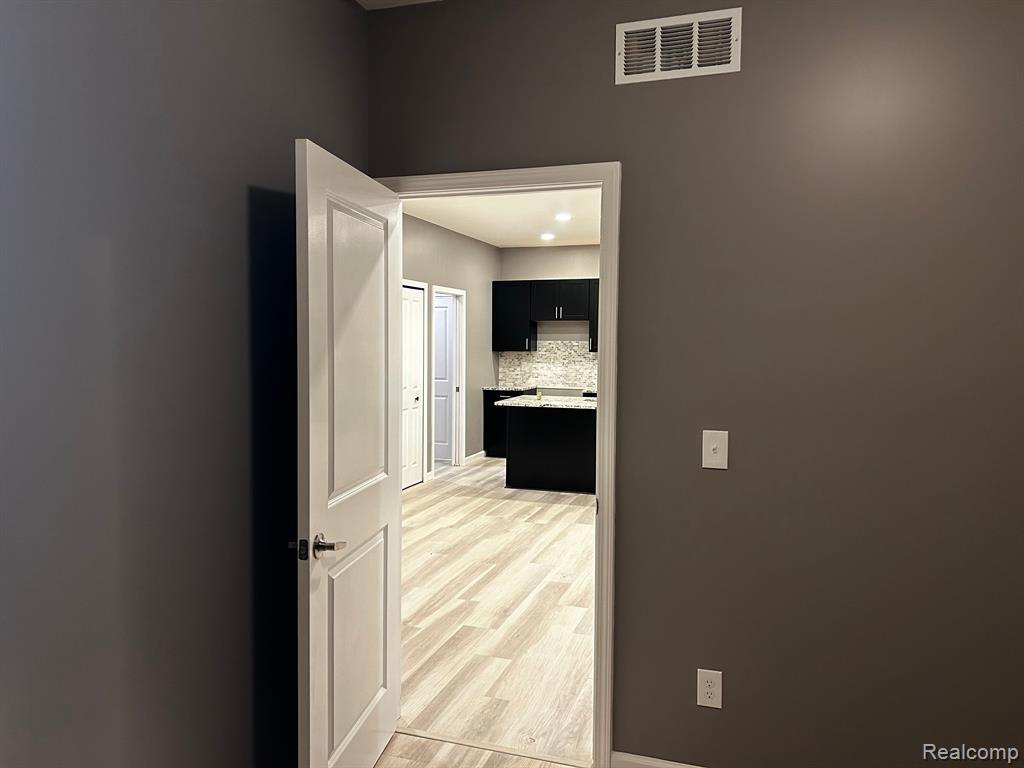 5871 Shotka Road Garden City, MI 48135 - Photo 13 of 20