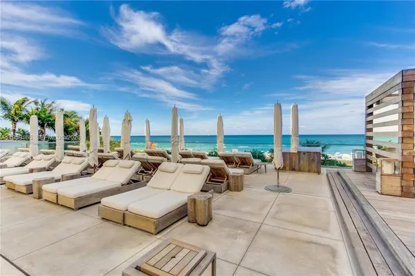 $19,000 | 102 24th Street, Unit 1007, Miami Beach, FL 33139