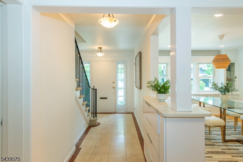132 Haddon Place Montclair, NJ 07043 - Photo 4 of 48