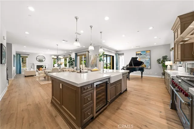 $6,728,000 | 212 Clear Falls, Irvine, CA 92602