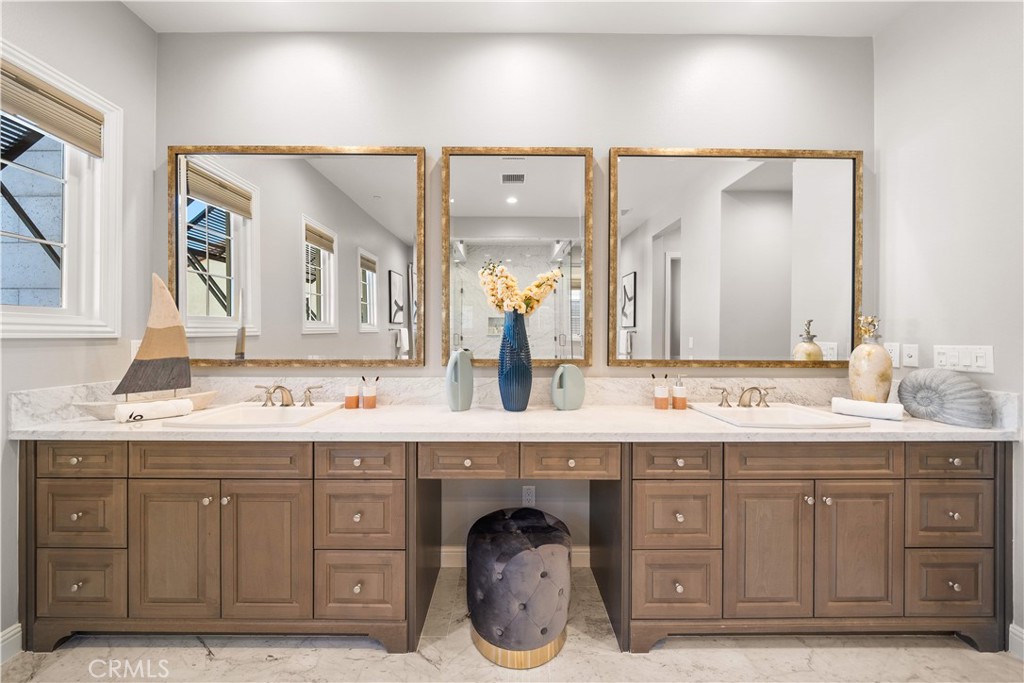 212 Clear Falls Irvine, CA 92602 - Photo 44 of 75 Primary Suite