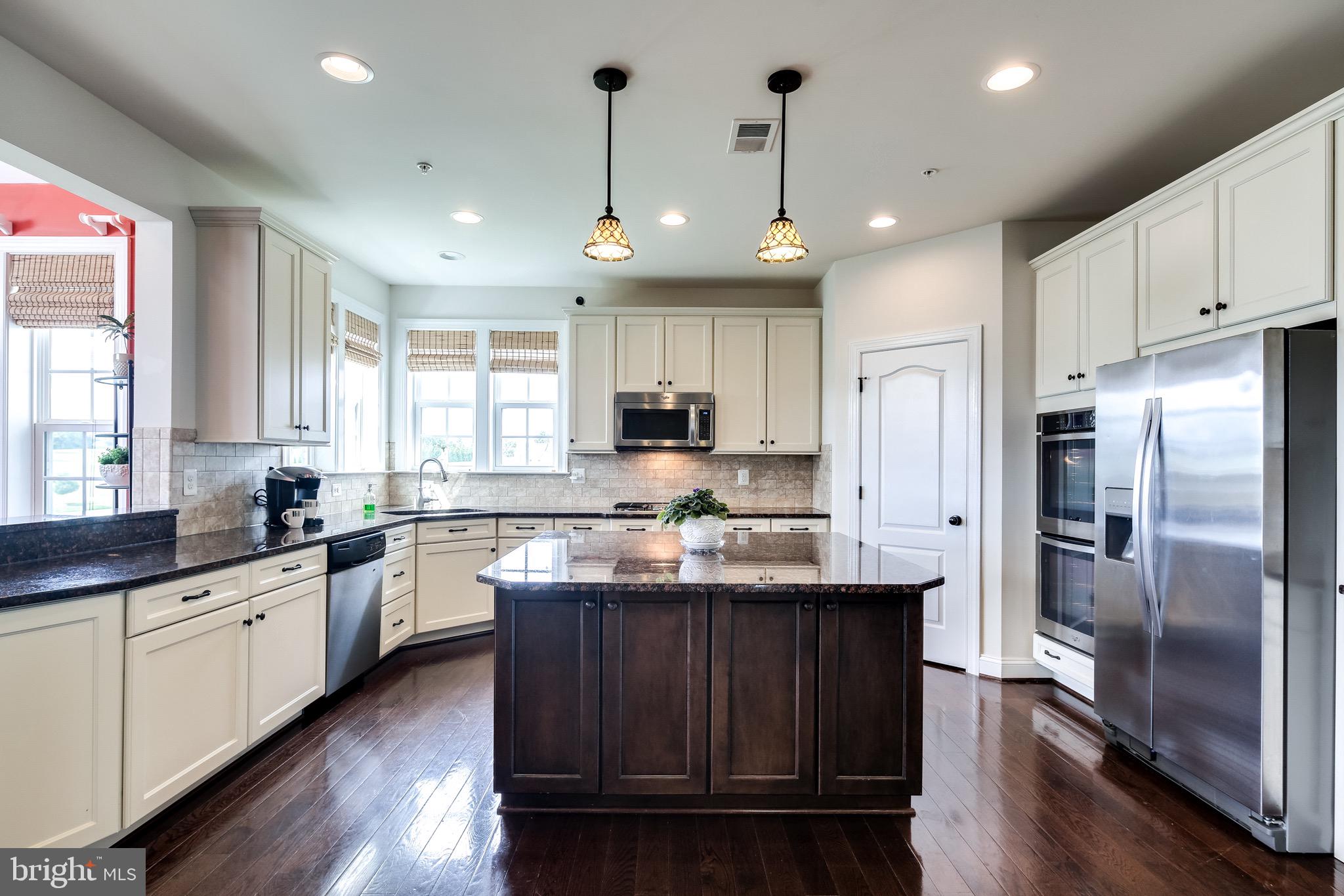 1275 Cambria Road Westminster, MD 21157 - Photo 10 of 50 Kitchen with stainless steel appliances