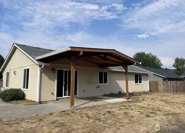 $364,500 | 307 East Valley Street, Yacolt, WA 98675