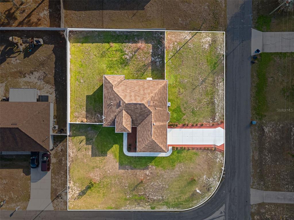 5346 Pierpoint Avenue Spring Hill, FL 34608 - Photo 37 of 41 a picture of a window