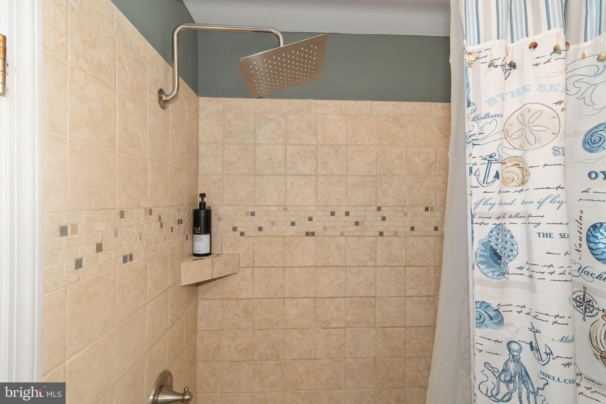 1203 Portner Road Alexandria, VA 22314 - Photo 25 of 40 Master Bath