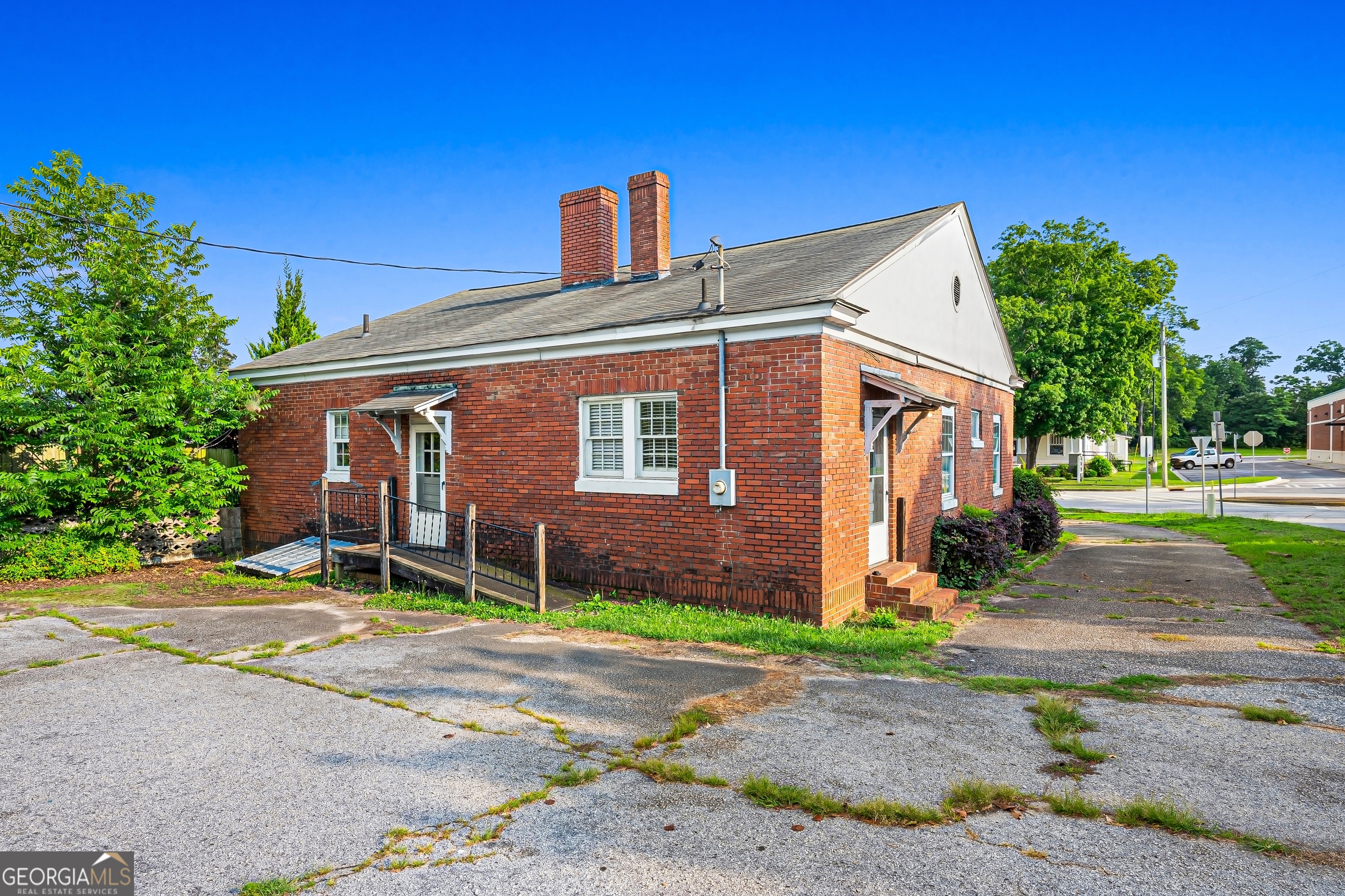 529 East Howell Street Hartwell, GA 30643 - Photo 4 of 16