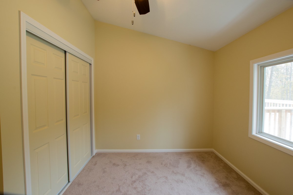 8442 Rosinski Road Cedar, MI 49621 - Photo 14 of 43 1840630-13.JPG