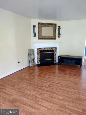 $2,400 | 10810 Campaign Court, Manassas, VA 20109