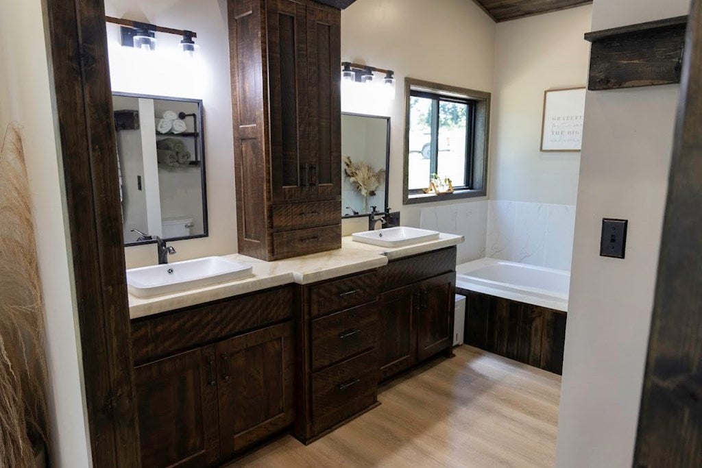 10744 Wildflower Ridge Road Unionville, MO 63565 - Photo 14 of 54 Gallery Image 14