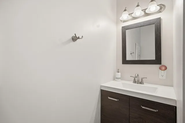 $158,000 | 2929 Southeast Ocean Boulevard, Unit 1035, Stuart, FL 34996