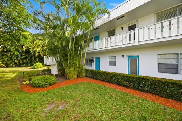 $158,000 | 2929 Southeast Ocean Boulevard, Unit 1035, Stuart, FL 34996