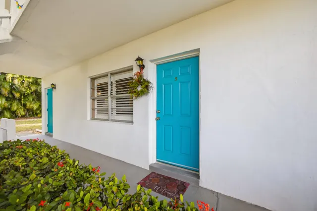 $158,000 | 2929 Southeast Ocean Boulevard, Unit 1035, Stuart, FL 34996