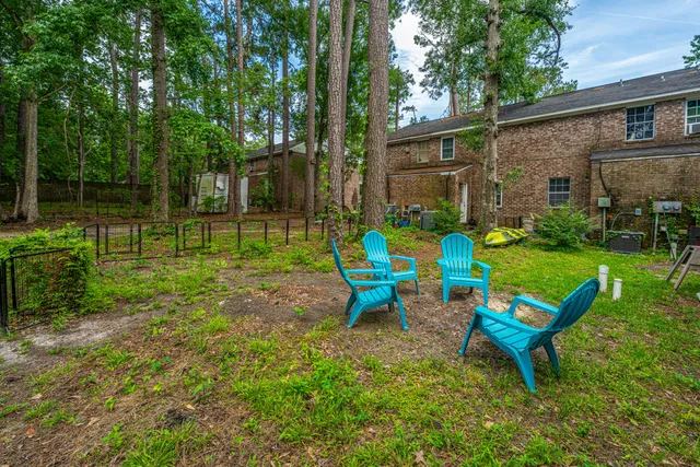 $225,000 | 306 Crestview Drive, Unit C, Summerville, SC 29485