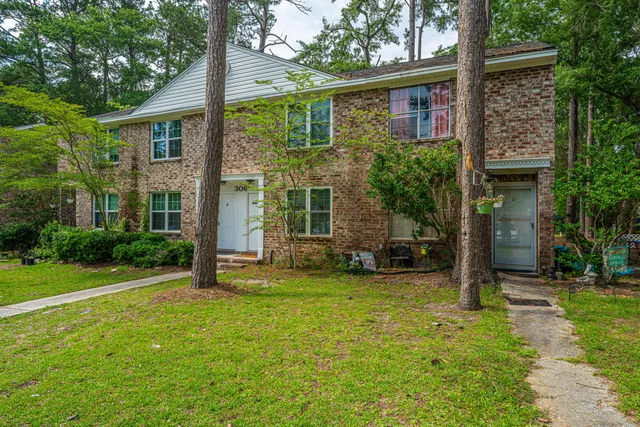 $225,000 | 306 Crestview Drive, Unit C, Summerville, SC 29485