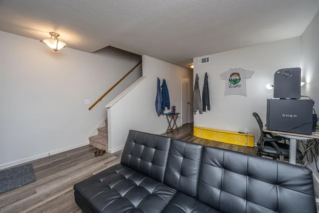 $225,000 | 306 Crestview Drive, Unit C, Summerville, SC 29485