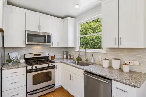 $2,195,000 | 905 Rose Court, Burlingame, CA 94010
