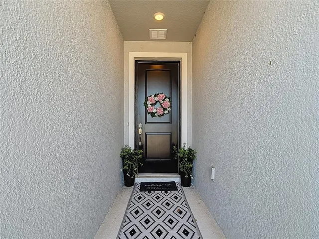 $446,000 | 9526 Clarkwild Place, Seffner, FL 33584