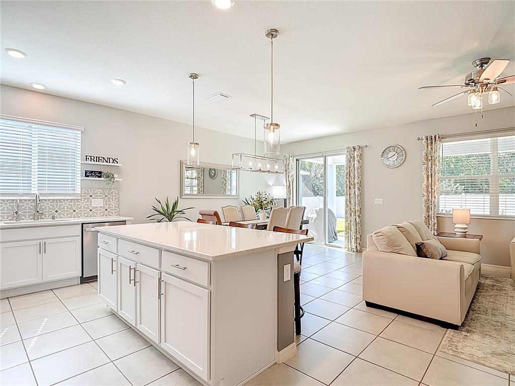 9526 Clarkwild Place Seffner, FL 33584 - Photo 5 of 47