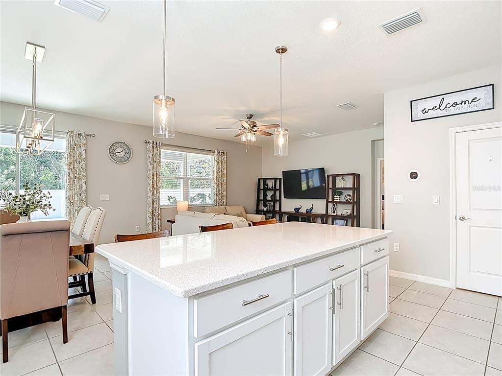 9526 Clarkwild Place Seffner, FL 33584 - Photo 10 of 47