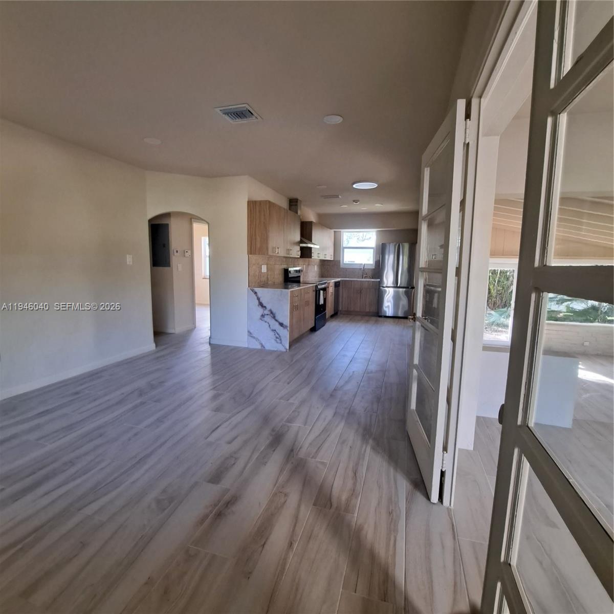 5840 Southwest 51st Street Miami, FL 33155 - Photo 4 of 15