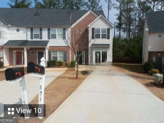 $1,750 | 321 Brookview Drive, Riverdale, GA 30274