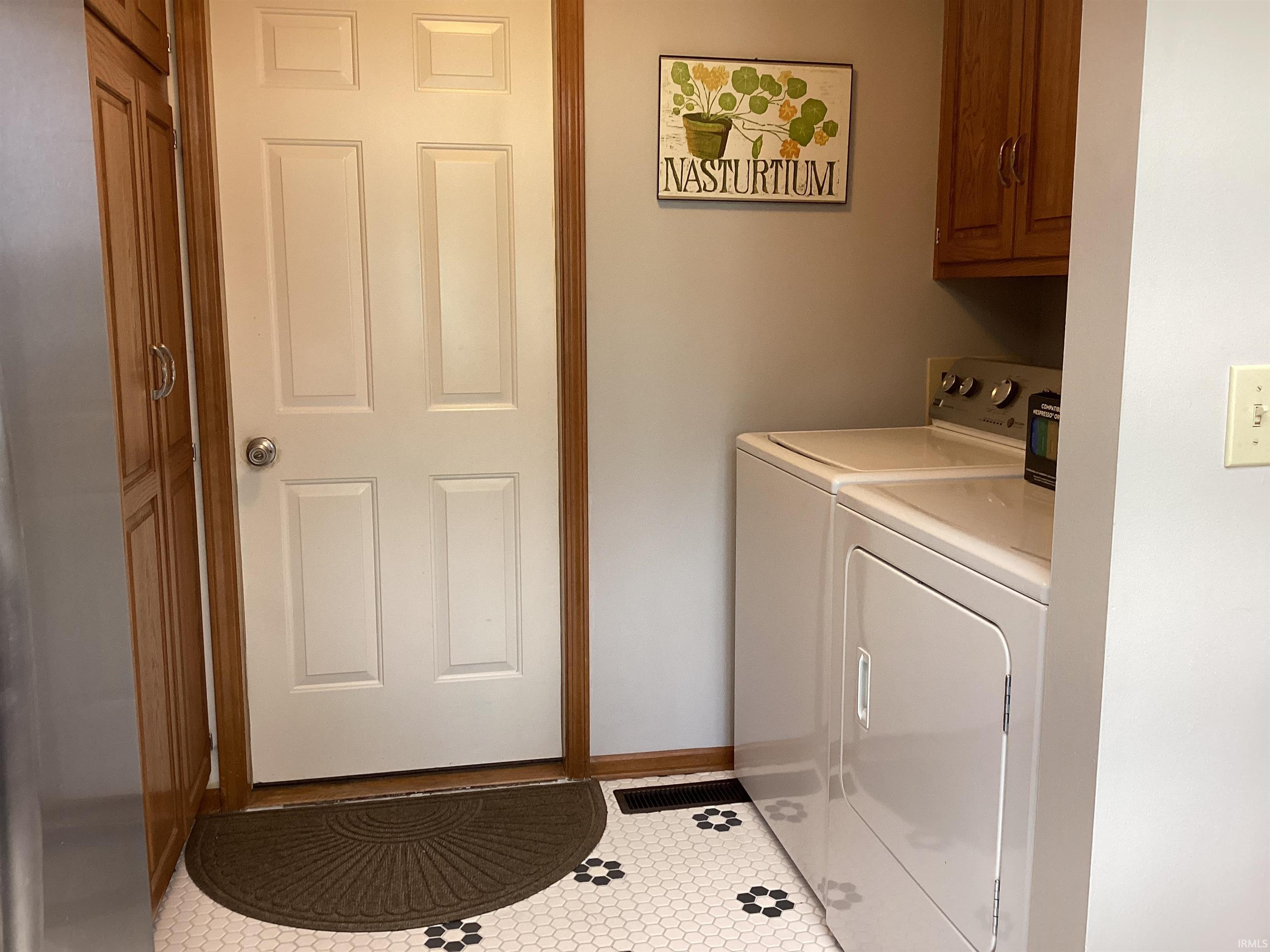 1016 East Monroe Street Decatur, IN 46733 - Photo 22 of 31