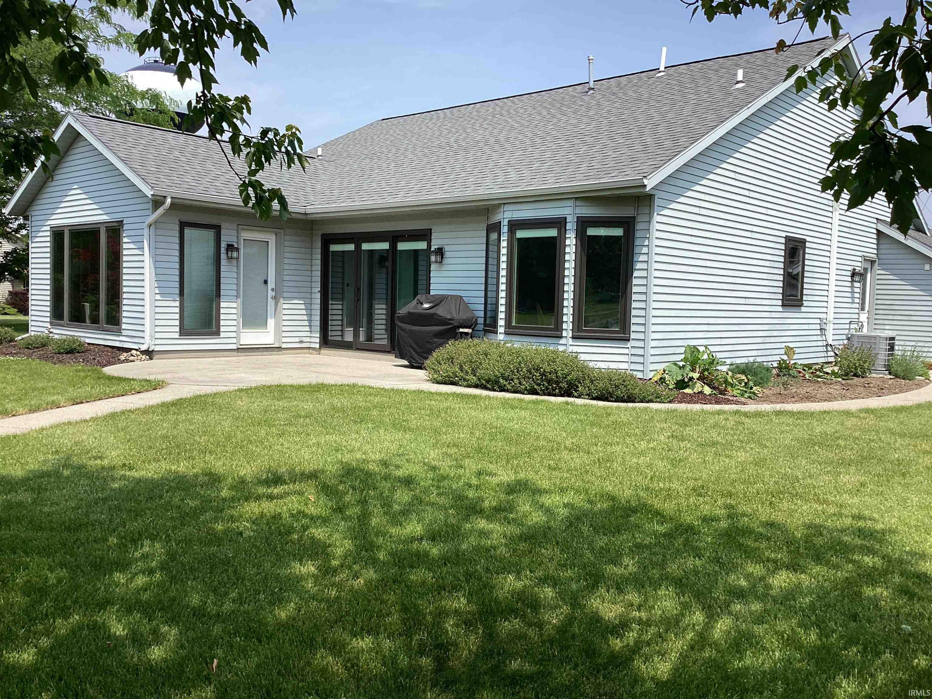 1016 East Monroe Street Decatur, IN 46733 - Photo 5 of 31