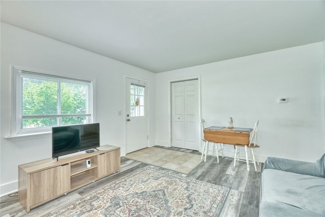 165 Penhurst Road Brighton, NY 14610 - Photo 10 of 26