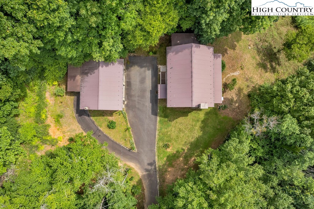 498 Jake Blackburn Road Lansing, NC 28643 - Photo 8 of 47 Gallery Image 8