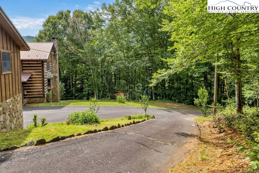 498 Jake Blackburn Road Lansing, NC 28643 - Photo 9 of 47 Gallery Image 9
