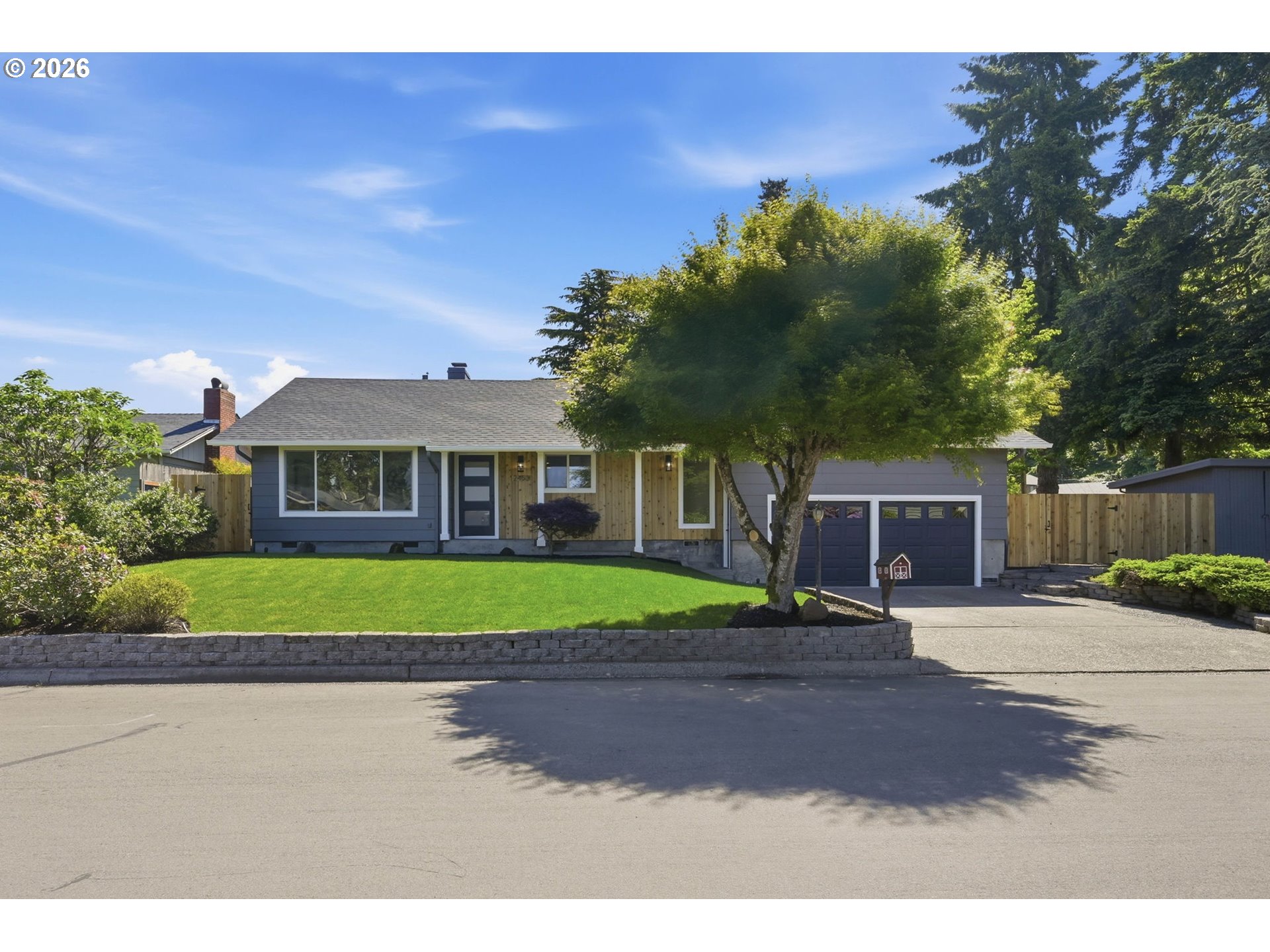2453 37th Street Springfield, OR 97477 - Photo 2 of 48