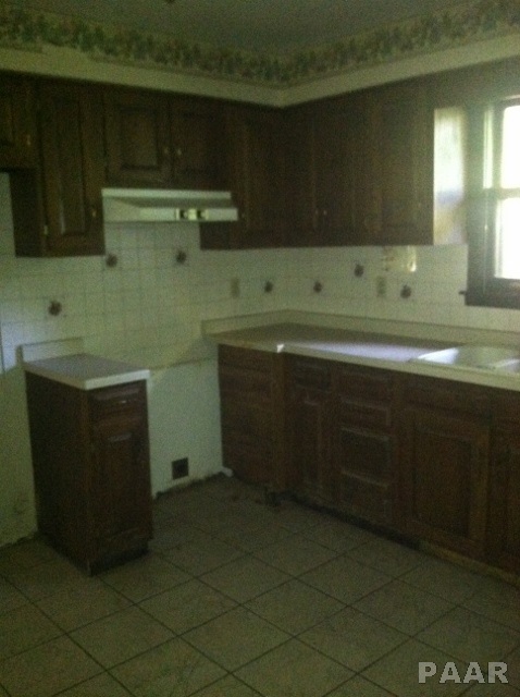 1539 Hickory Point Road Metamora, IL 61548 - Photo 2 of 8