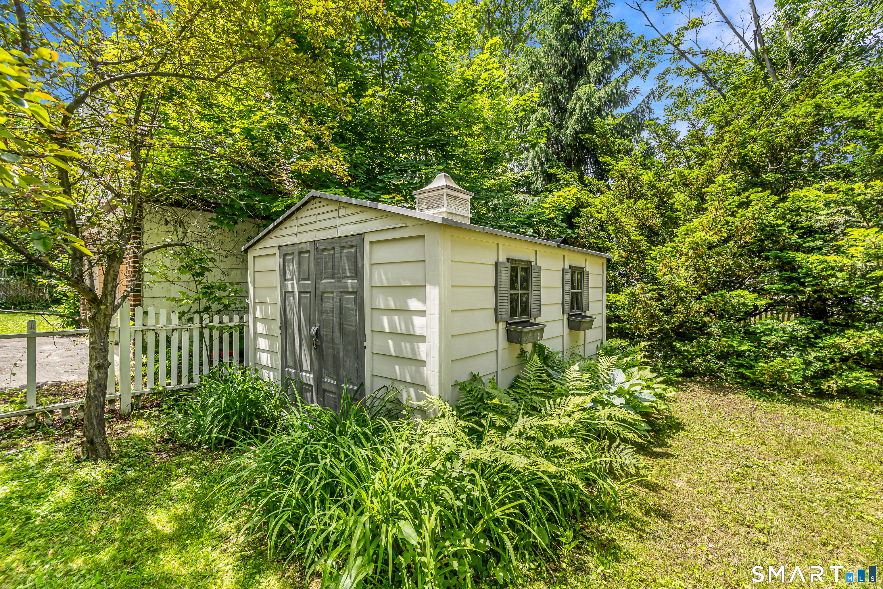 88 Coniston Avenue Waterbury, CT 06708 - Photo 33 of 39