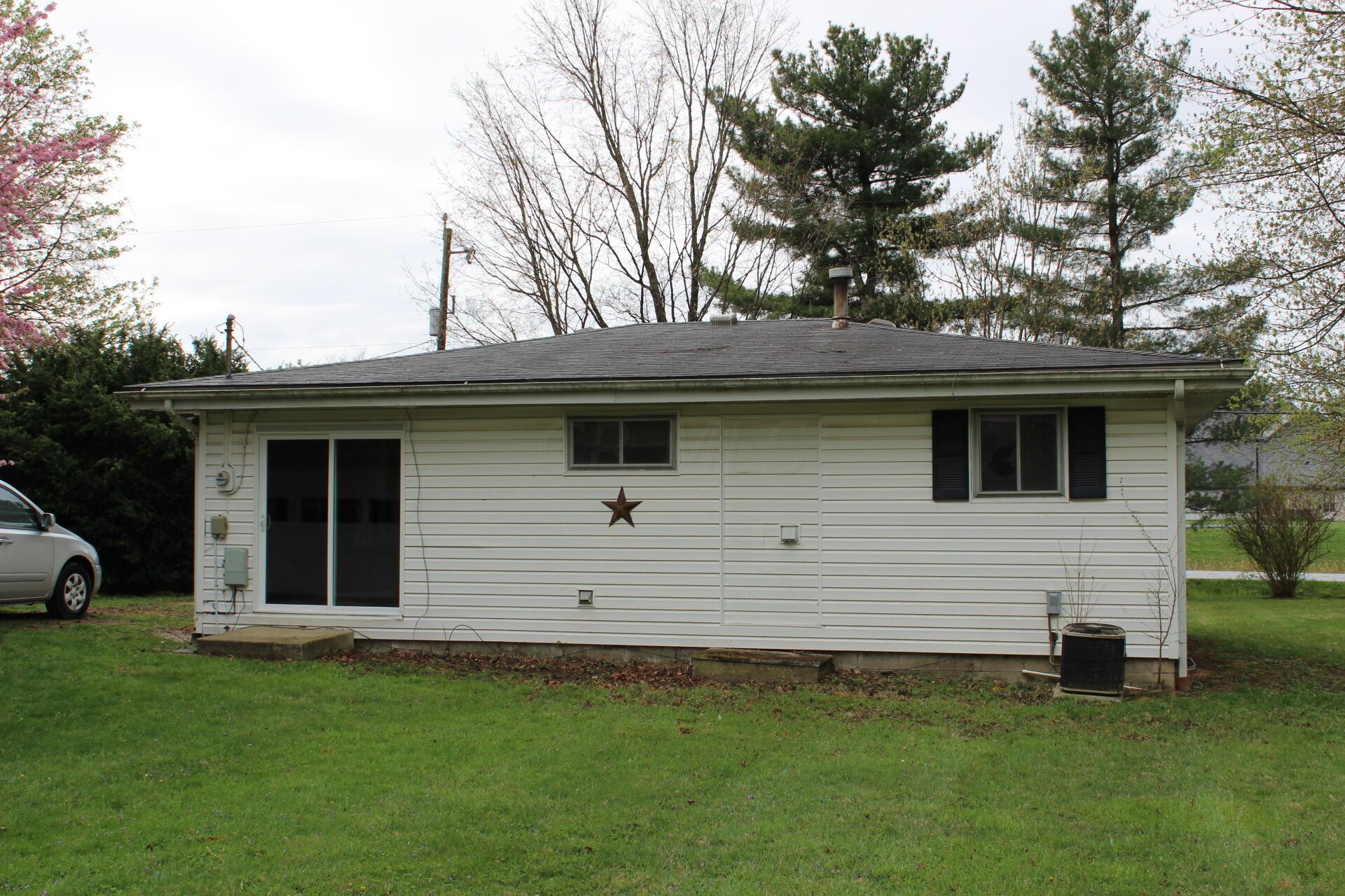 14082 Refugee Road Southwest Pataskala, OH 43062 - Photo 6 of 20 IMG_5063